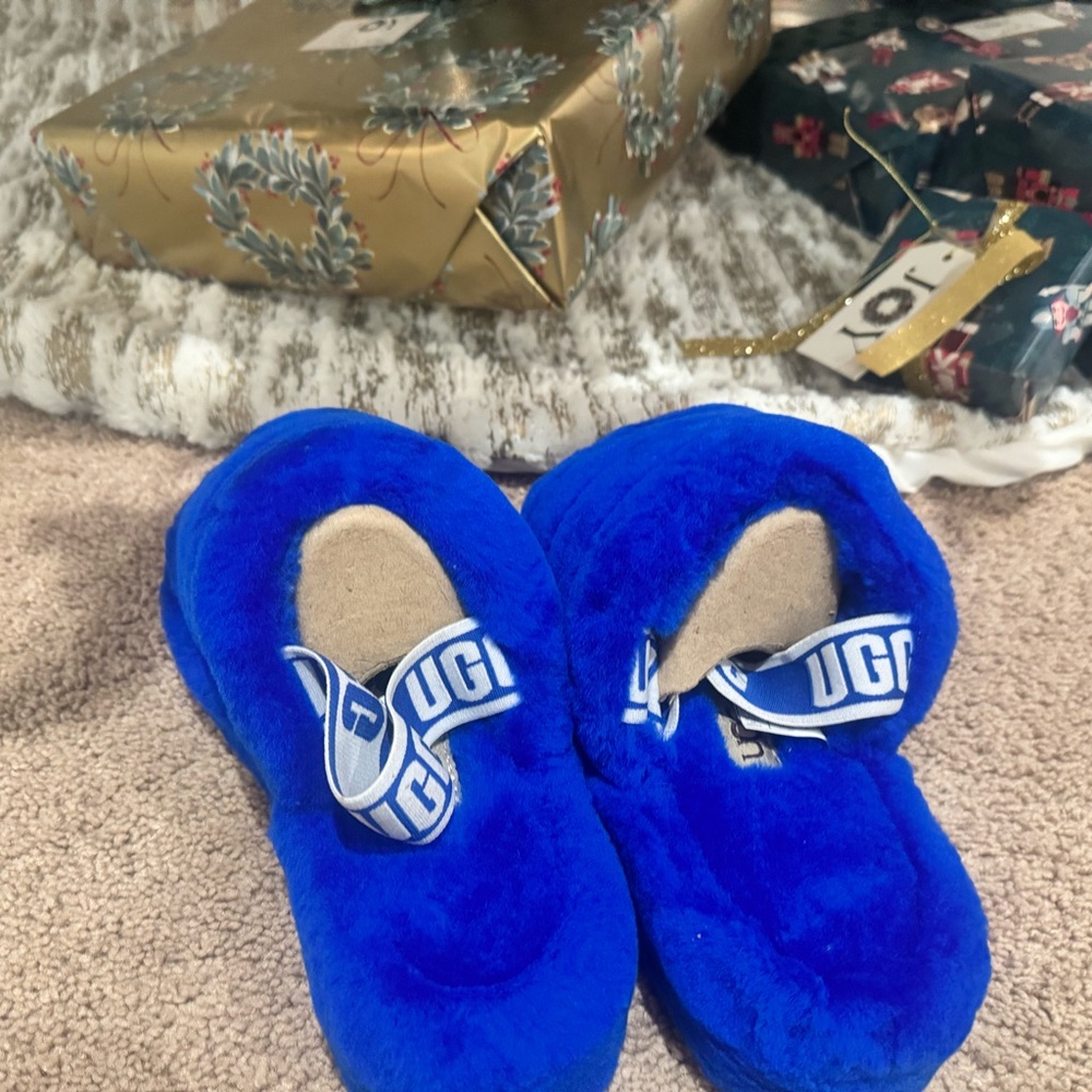 Ugg Slides - image 4